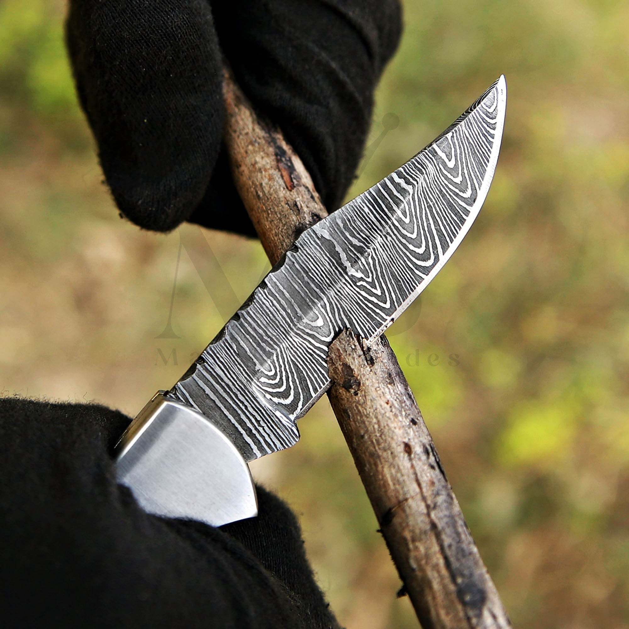Handmade Damascus Pocket Folding Knife With Handle Of Pakka Wood - Tracker Knife 7.5 at best price in USA - majesticblades.com
