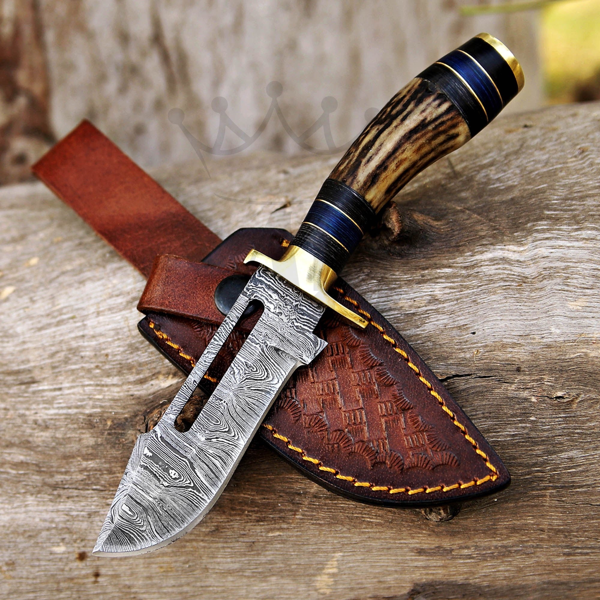 Handmade Damascus Skinner Knife Stag Horn Handle - 8 Inch at best price in USA - majesticblades.com